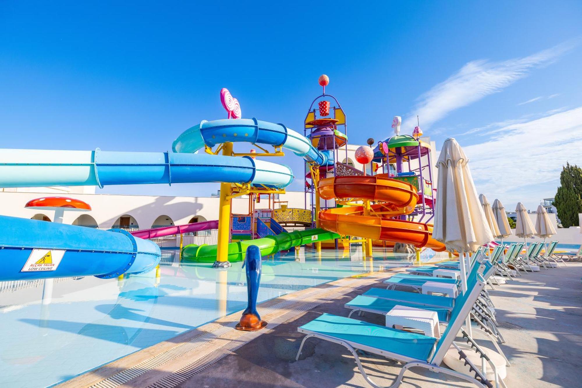 Infinity By Yelken Aquapark&Resorts คูซาดาซี ภายนอก รูปภาพ
