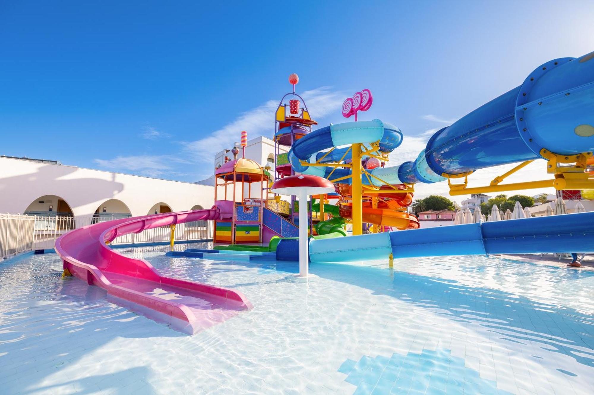 Infinity By Yelken Aquapark&Resorts คูซาดาซี ภายนอก รูปภาพ